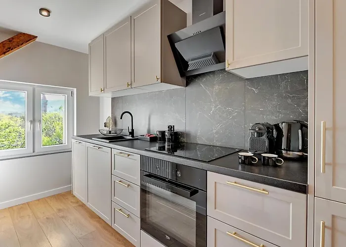 Apartman Grunwaldzka Attic By Downtown Gdańsk